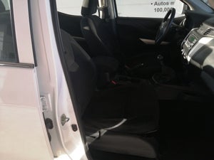 2020 Nissan NP300 Doble Cabina 2.5 SE Paq Seguridad Mt