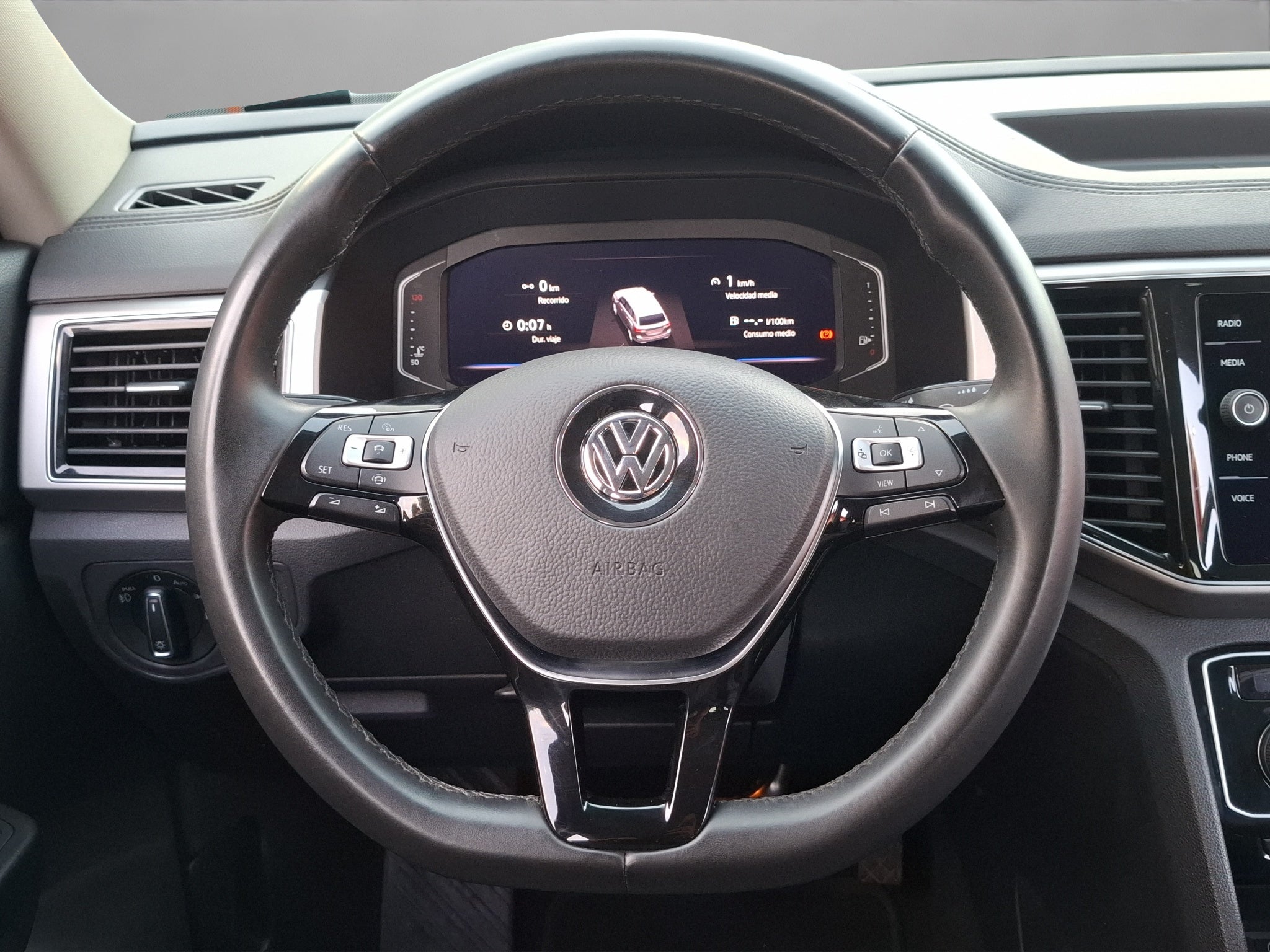 2019 Volkswagen TERAMONT 5 PTS COMFORTLINE PLUS V6 36L TA PIEL TP RA-18