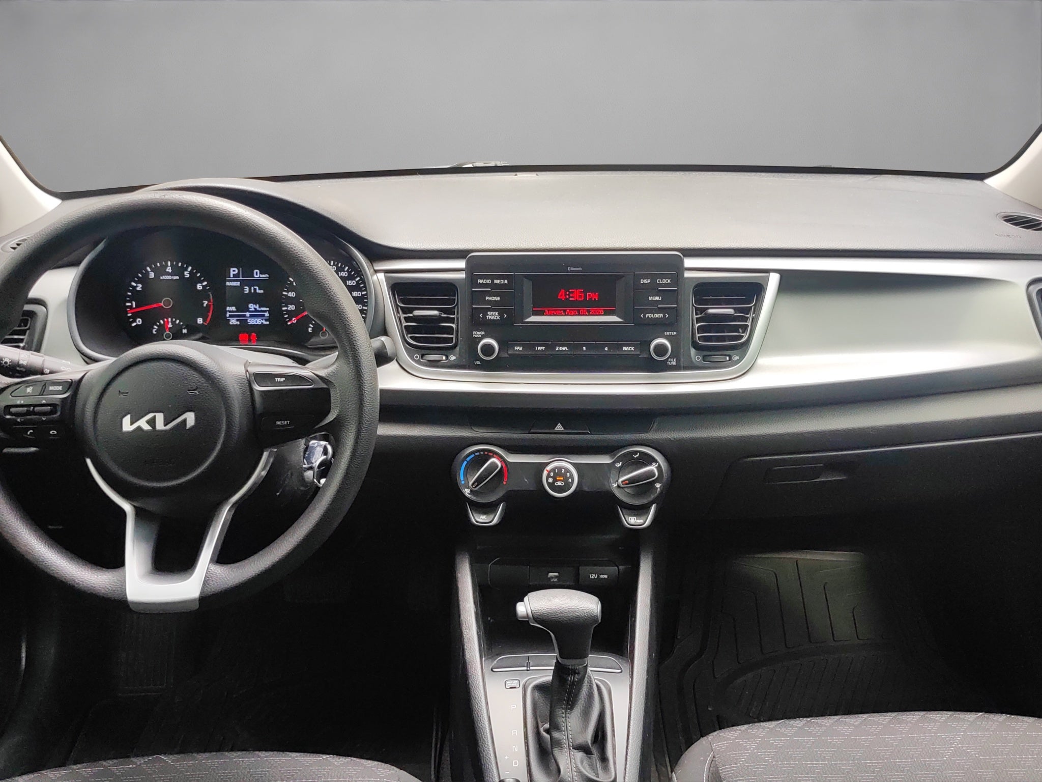 2023 Kia RIO 4 PTS L TA VE R-15
