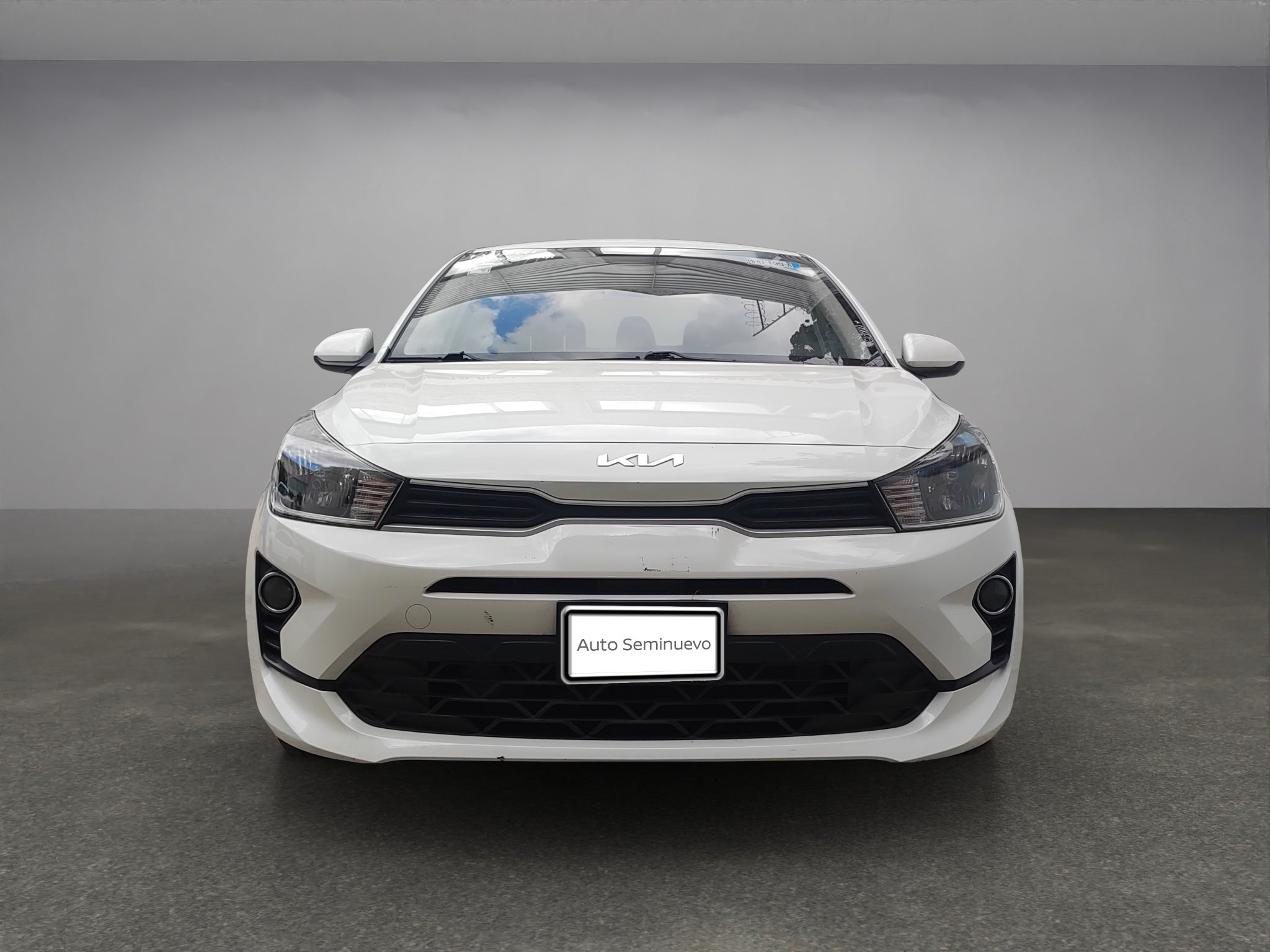 2023 Kia RIO 4 PTS L TA VE R-15