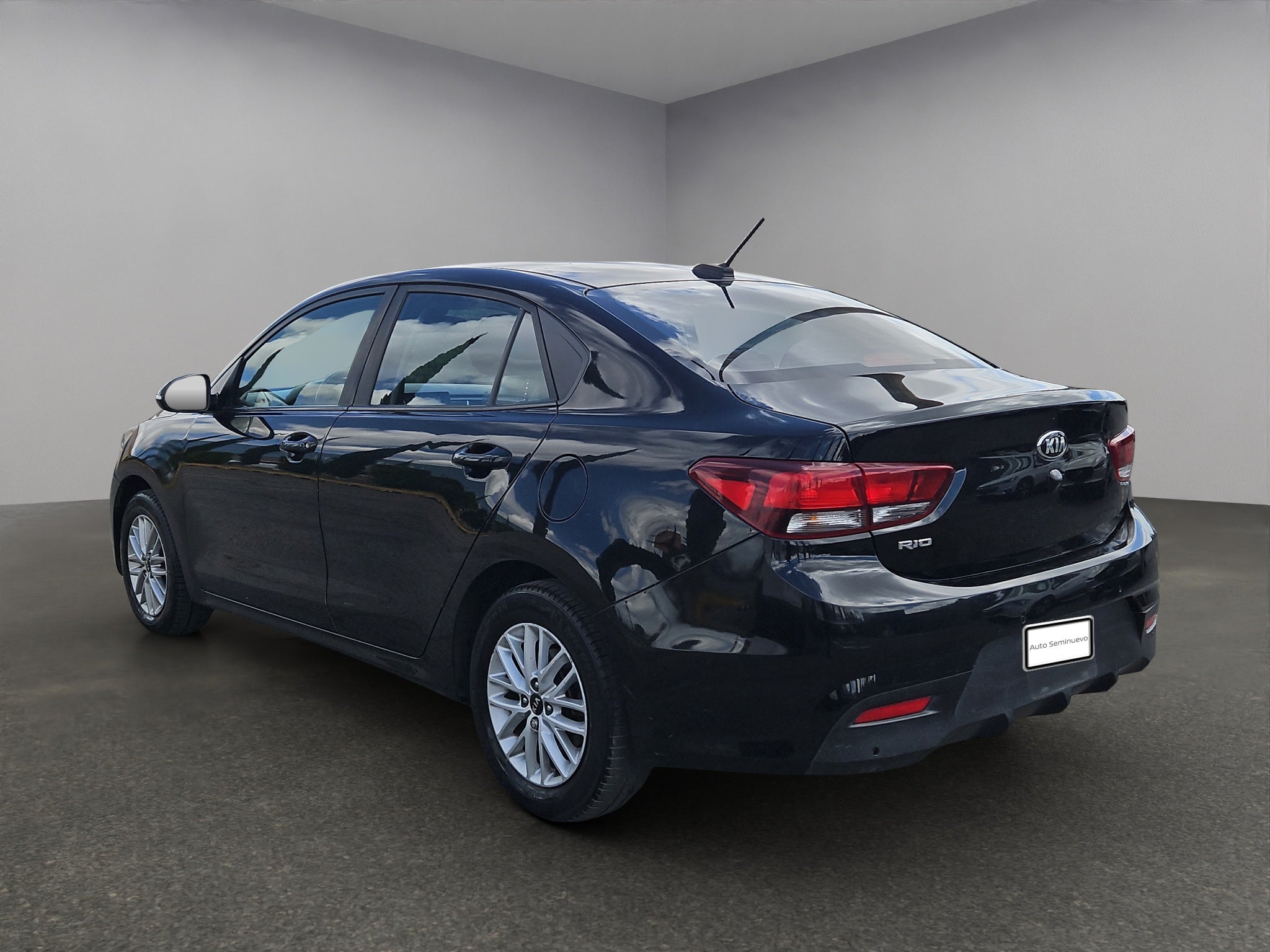 2018 Kia RIO 4 PTS EX TM6 AAC AUT VE F NIEBLA RA-15
