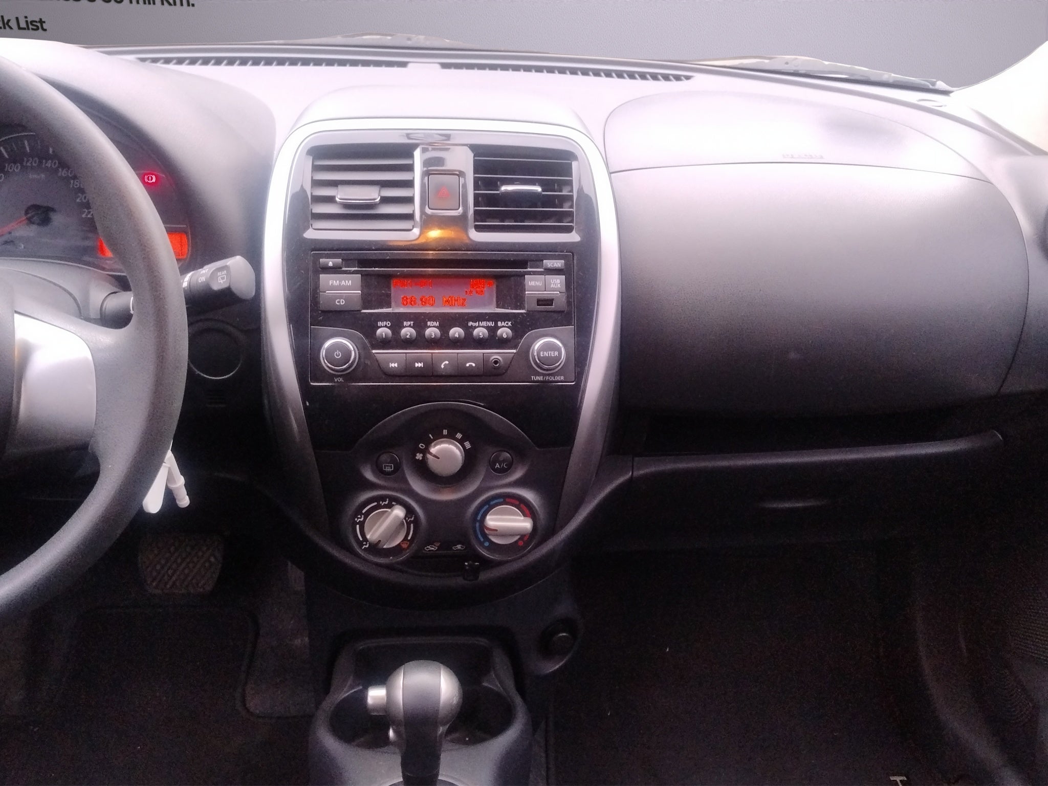 2018 Nissan MARCH 5 PTS HB ADVANCE Y DUO TA AAC VE BA ABS CD RA-15