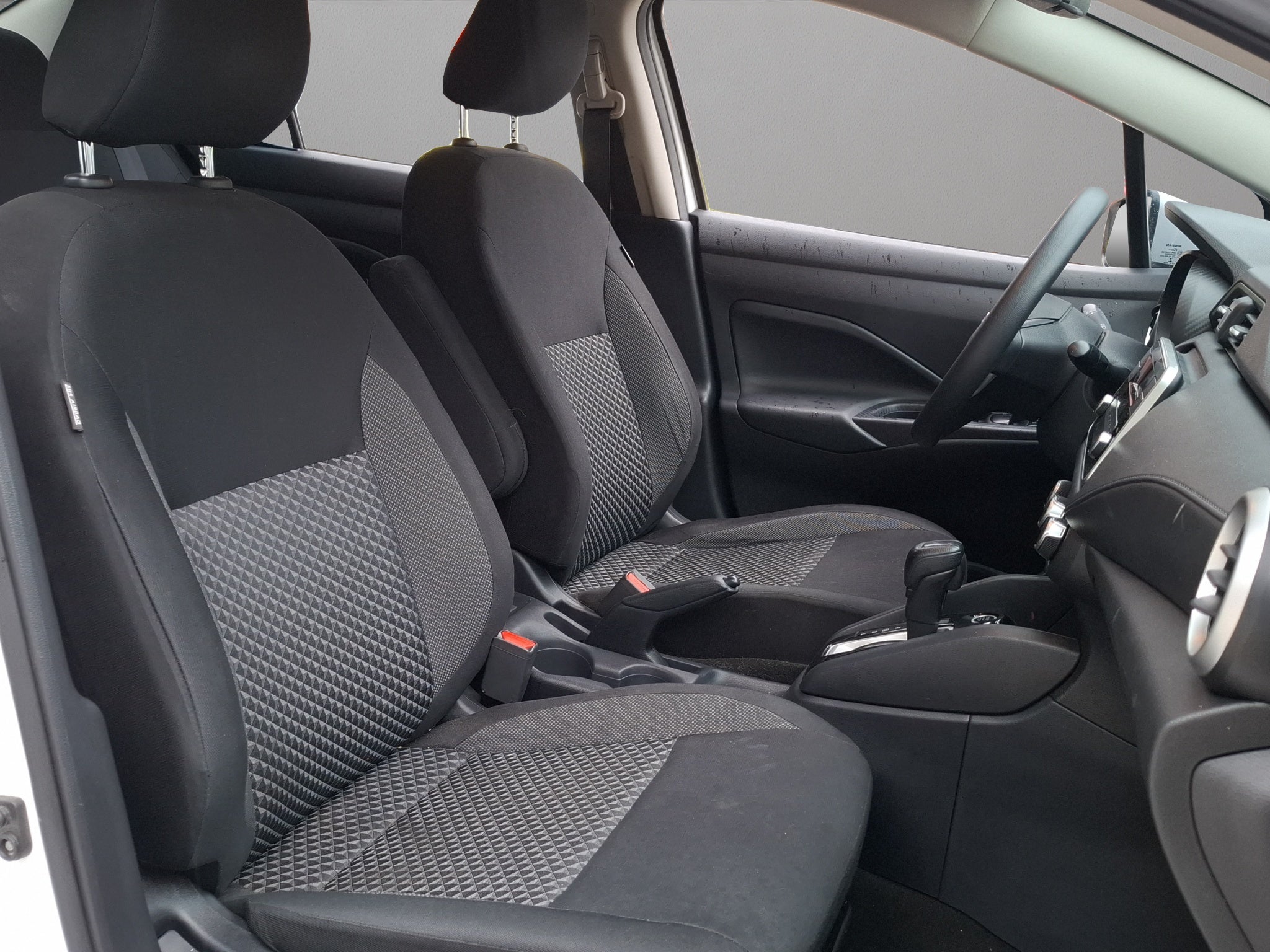 2020 Nissan VERSA 4 PTS SENSE AAC VE R-15CVT