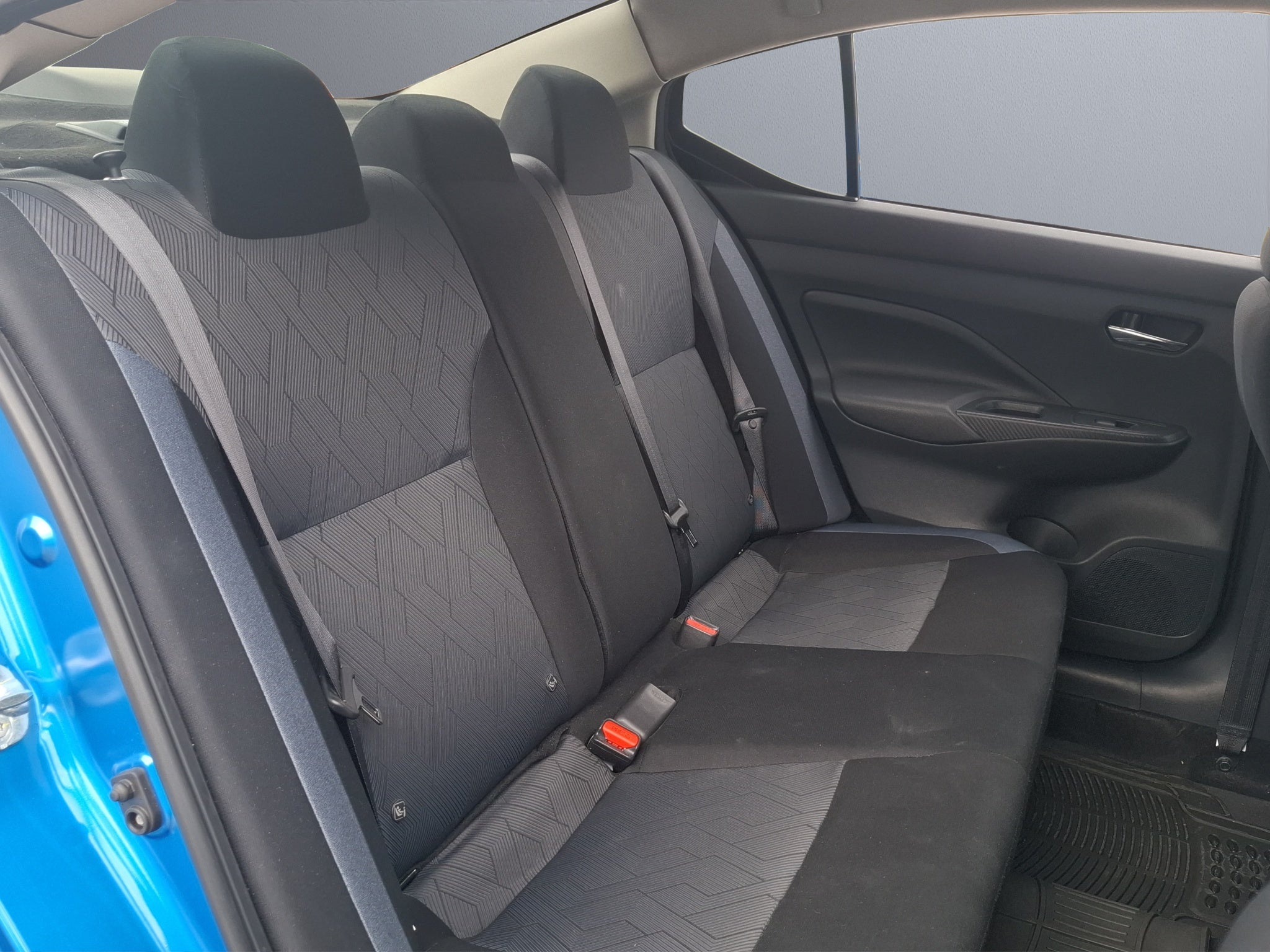 2024 Nissan VERSA 4P ADVANCE L41.6 MAN