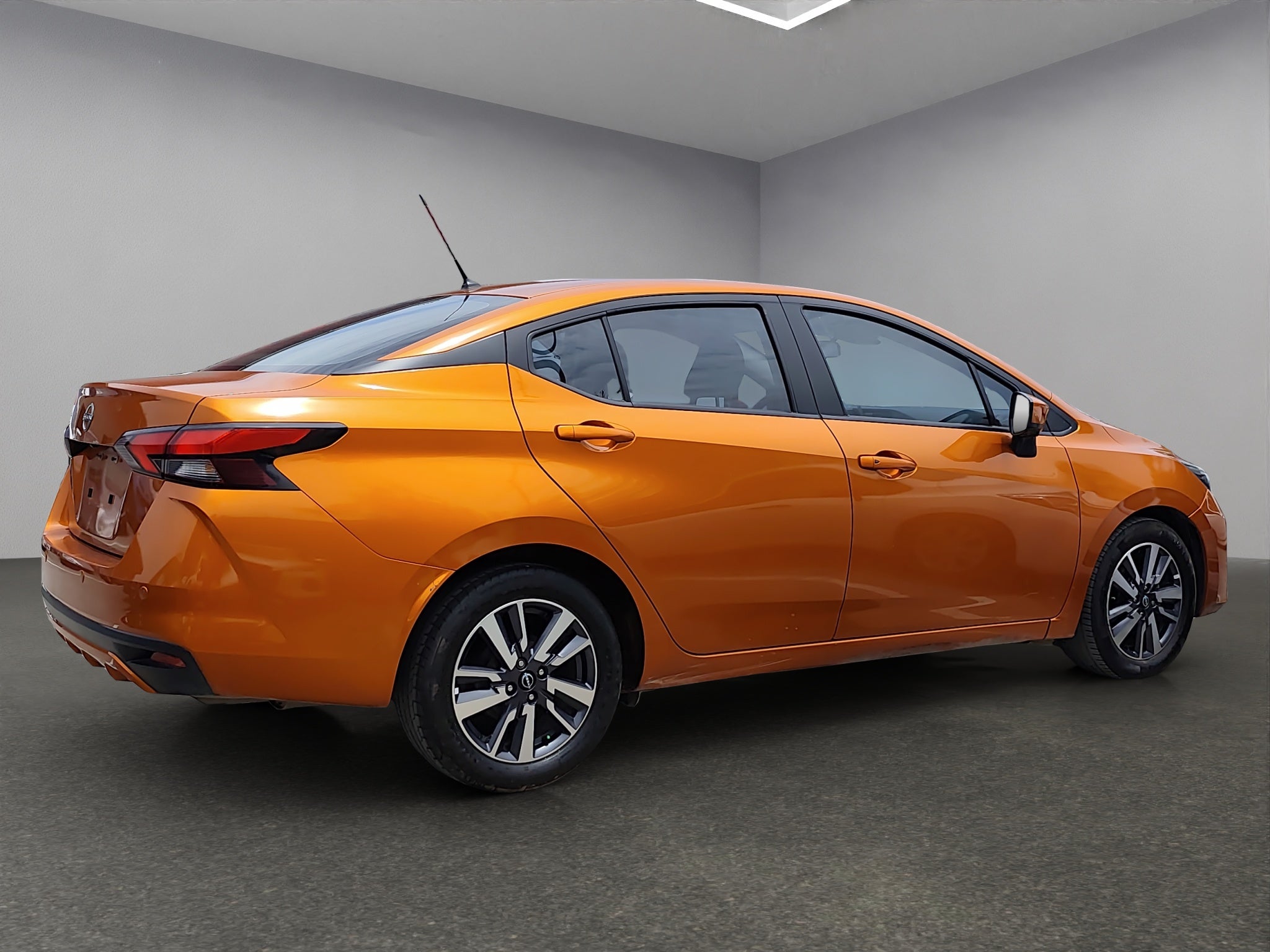 2023 Nissan VERSA 4P ADVANCE L41.6 MAN