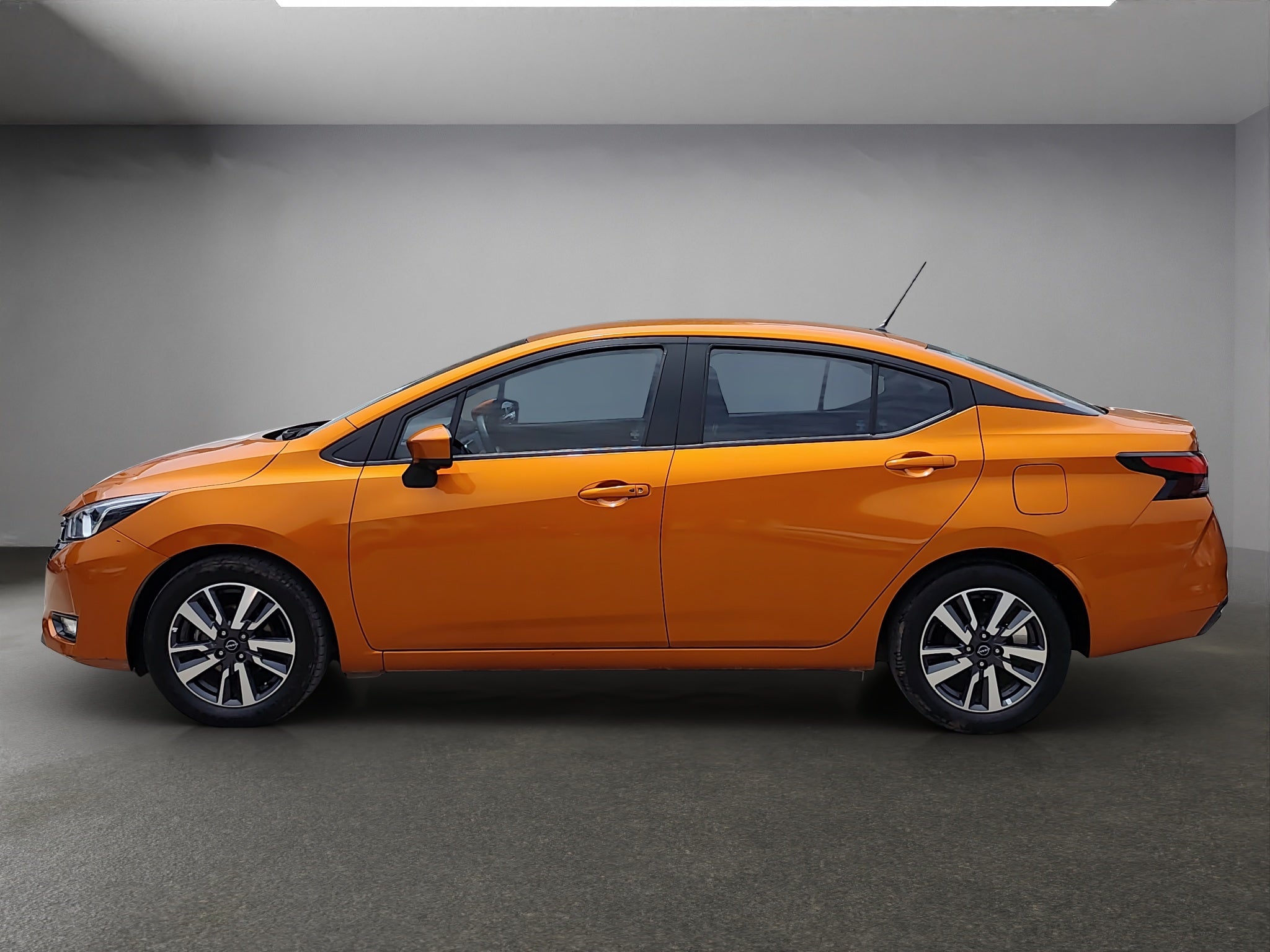 2023 Nissan VERSA 4P ADVANCE L41.6 MAN