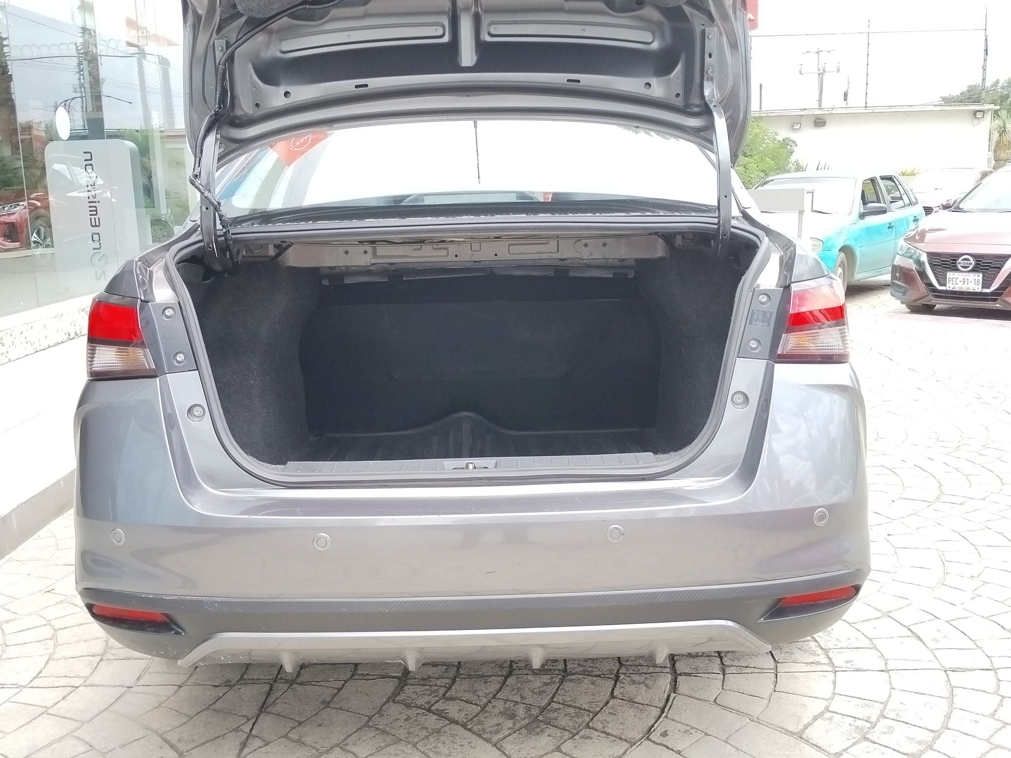 2024 Nissan VERSA 4P SENSE L41.6 AUT