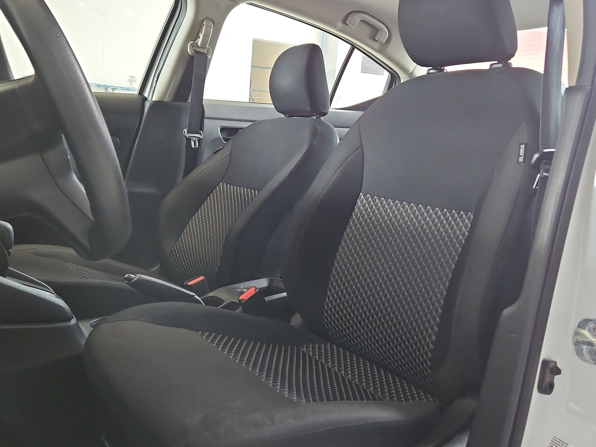 2024 Nissan VERSA 4P SENSE L41.6 AUT