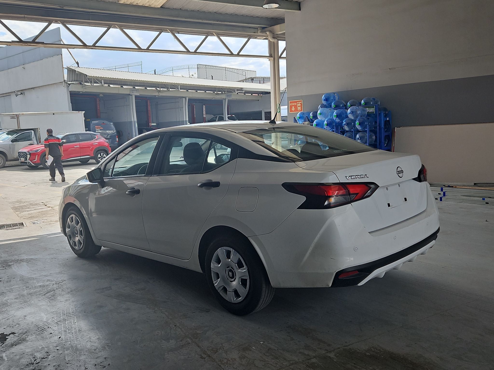 2024 Nissan VERSA 4P SENSE L41.6 AUT