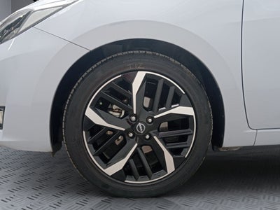 2024 Nissan Versa 1.6 SR At
