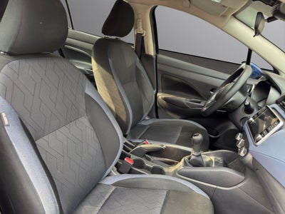 2024 Nissan VERSA 4P ADVANCE L41.6 MAN