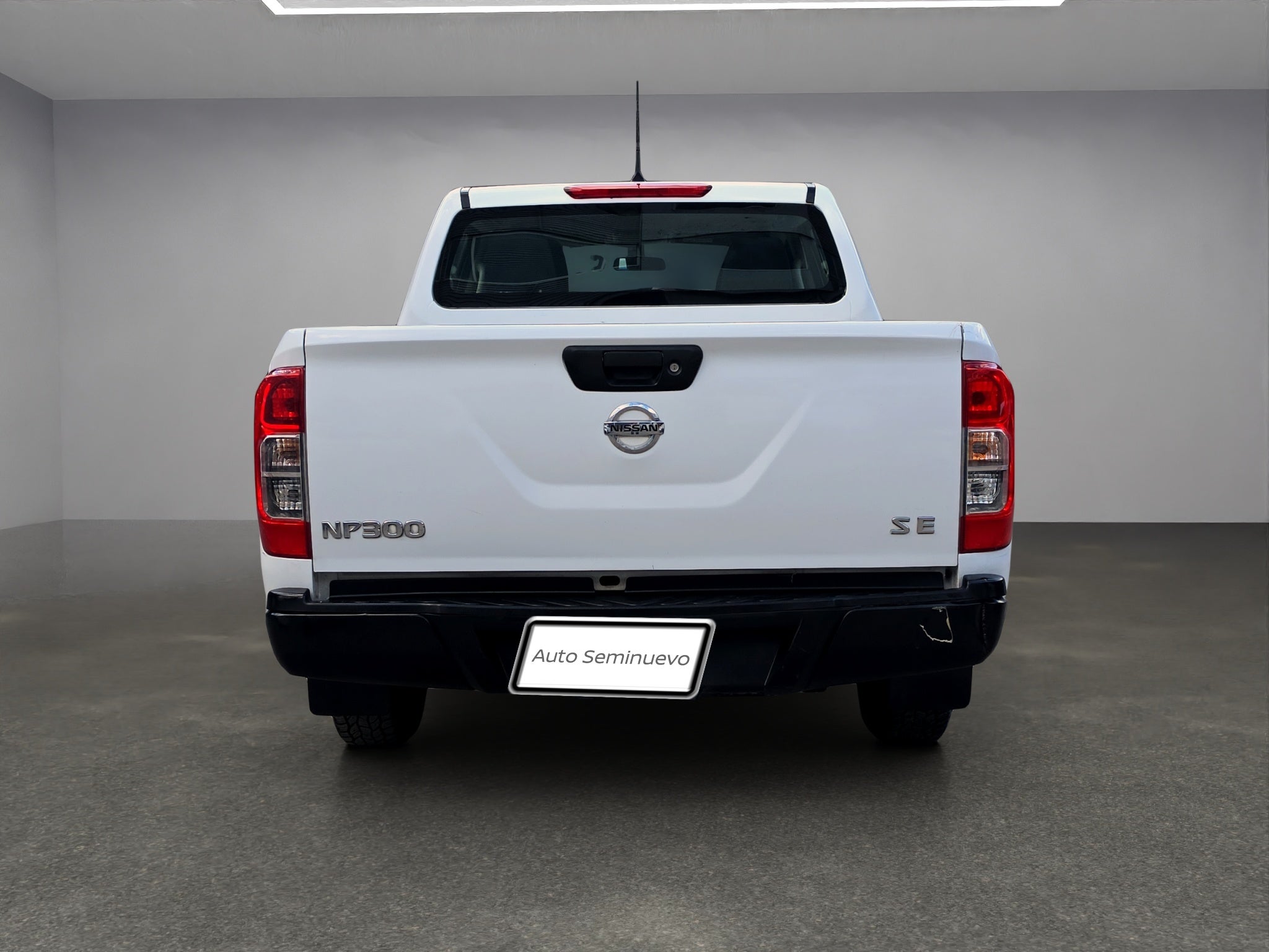 2020 Nissan NP300 4 PTS PICK-UP DOBLE CABINA SE TM6 AAC VE