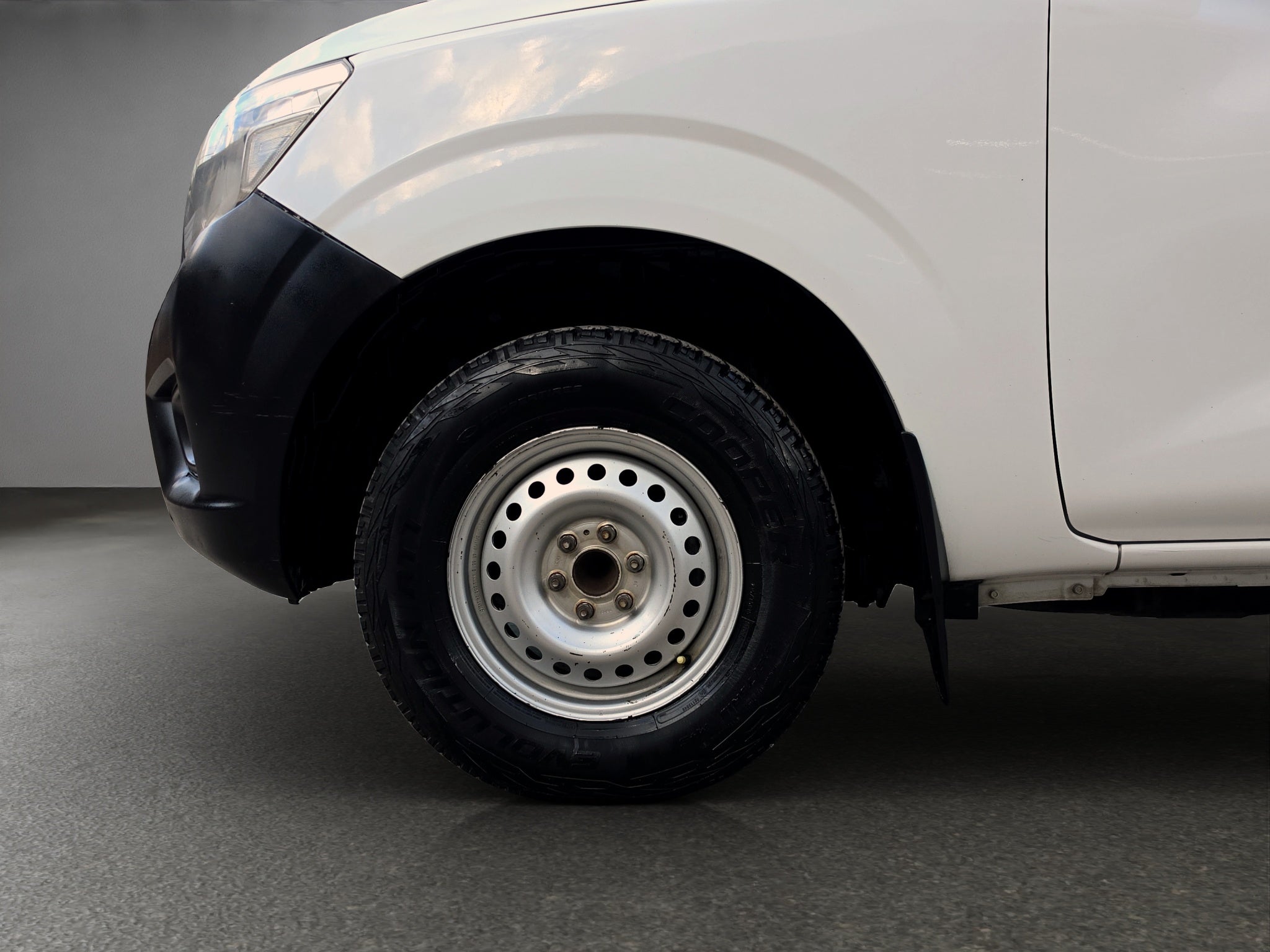 2020 Nissan NP300 4 PTS PICK-UP DOBLE CABINA SE TM6 AAC VE