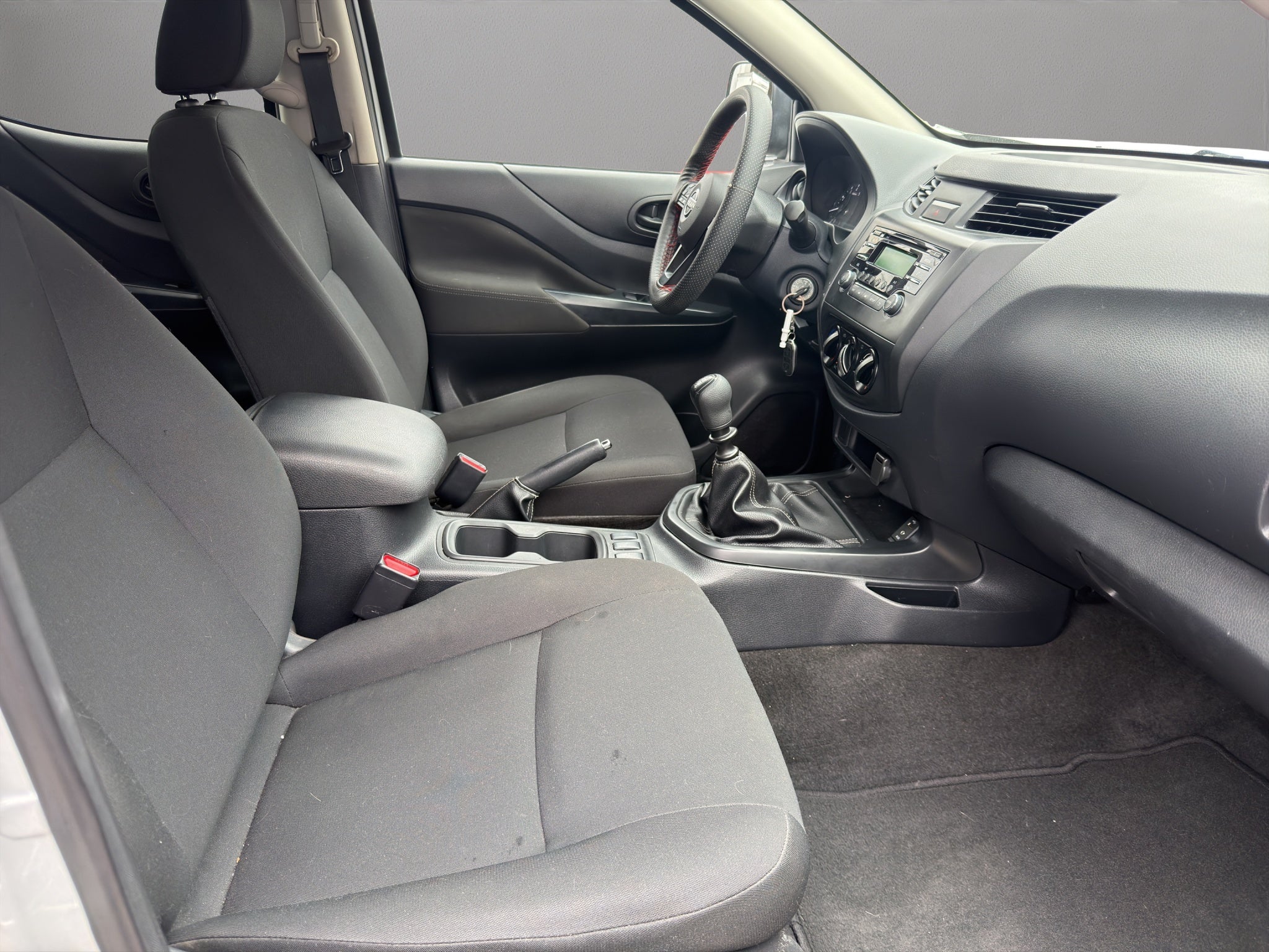 2024 Nissan FRONTIER 4P SE L42.5 MAN