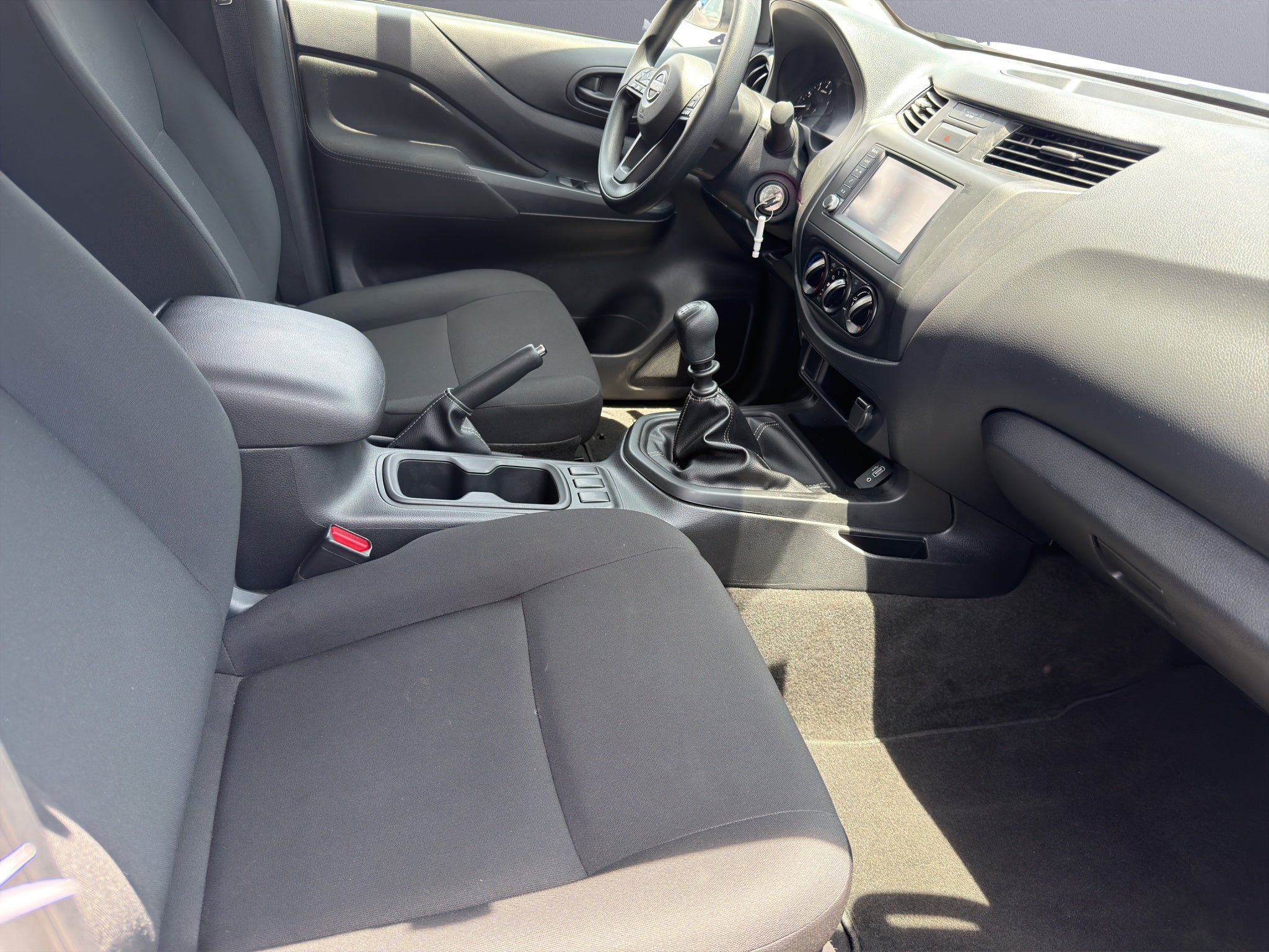 2026 Nissan FRONTIER 4P SE L42.5 MAN