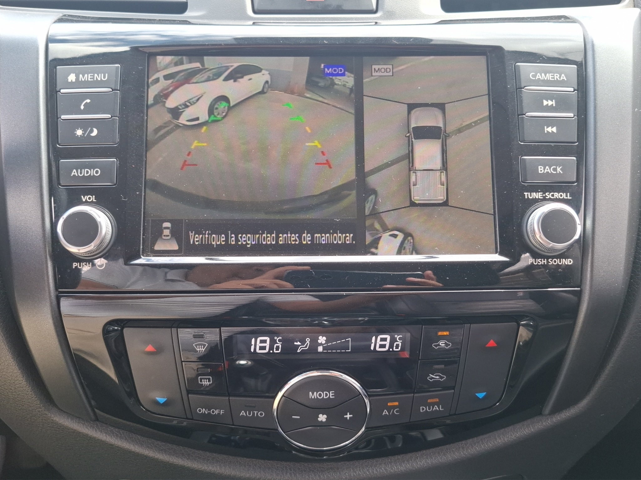 2025 Nissan FRONTIER 4P PRO-4X L42.5 AUT 4X4