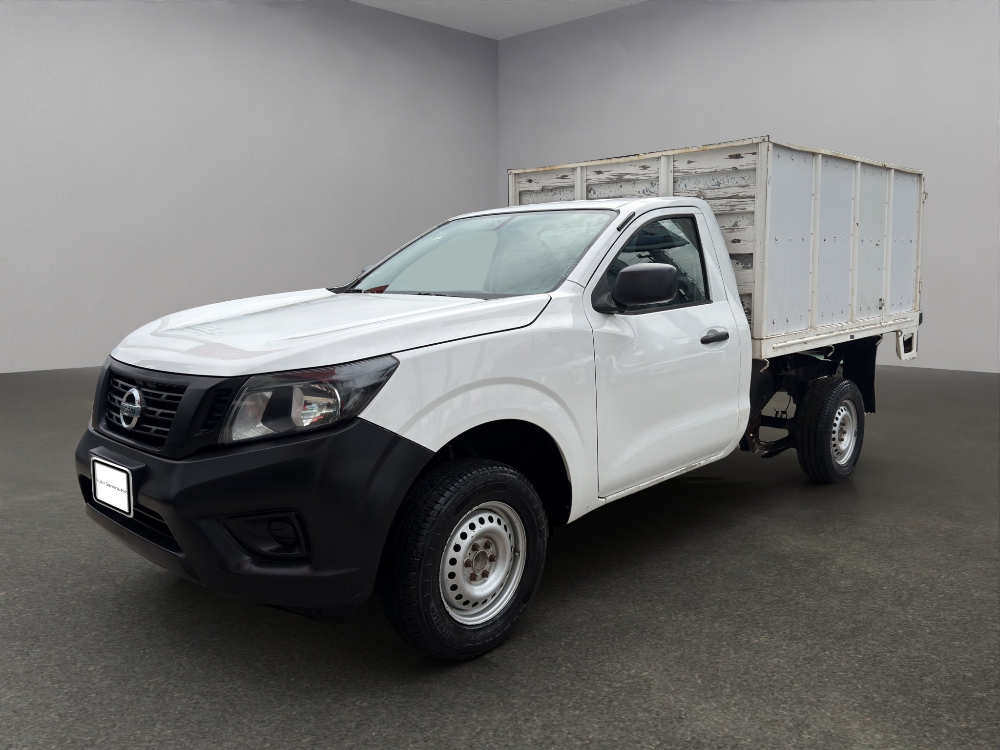 2018 Nissan NP300 2 PTS ESTACAS TM6