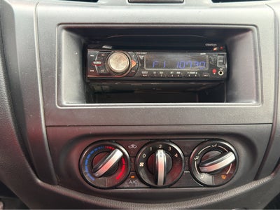 2018 Nissan NP300 2 PTS ESTACAS TM6