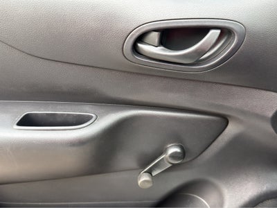 2018 Nissan NP300 2 PTS ESTACAS TM6