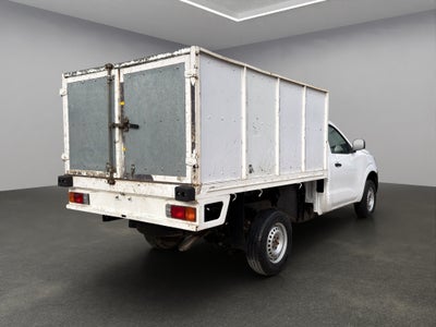 2018 Nissan NP300 2 PTS ESTACAS TM6
