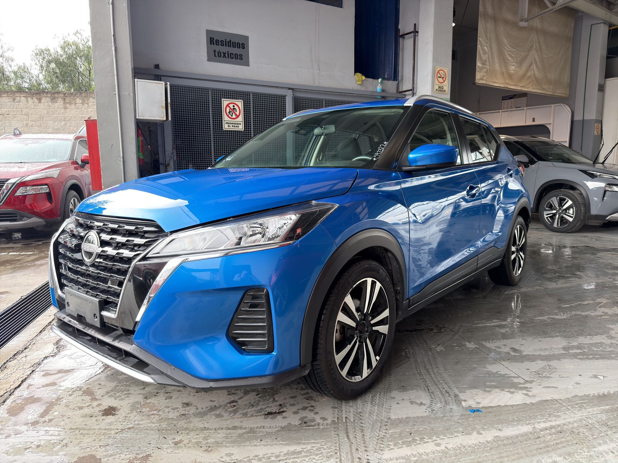 2024 Nissan KICKS PLAY ADVANCE CVT