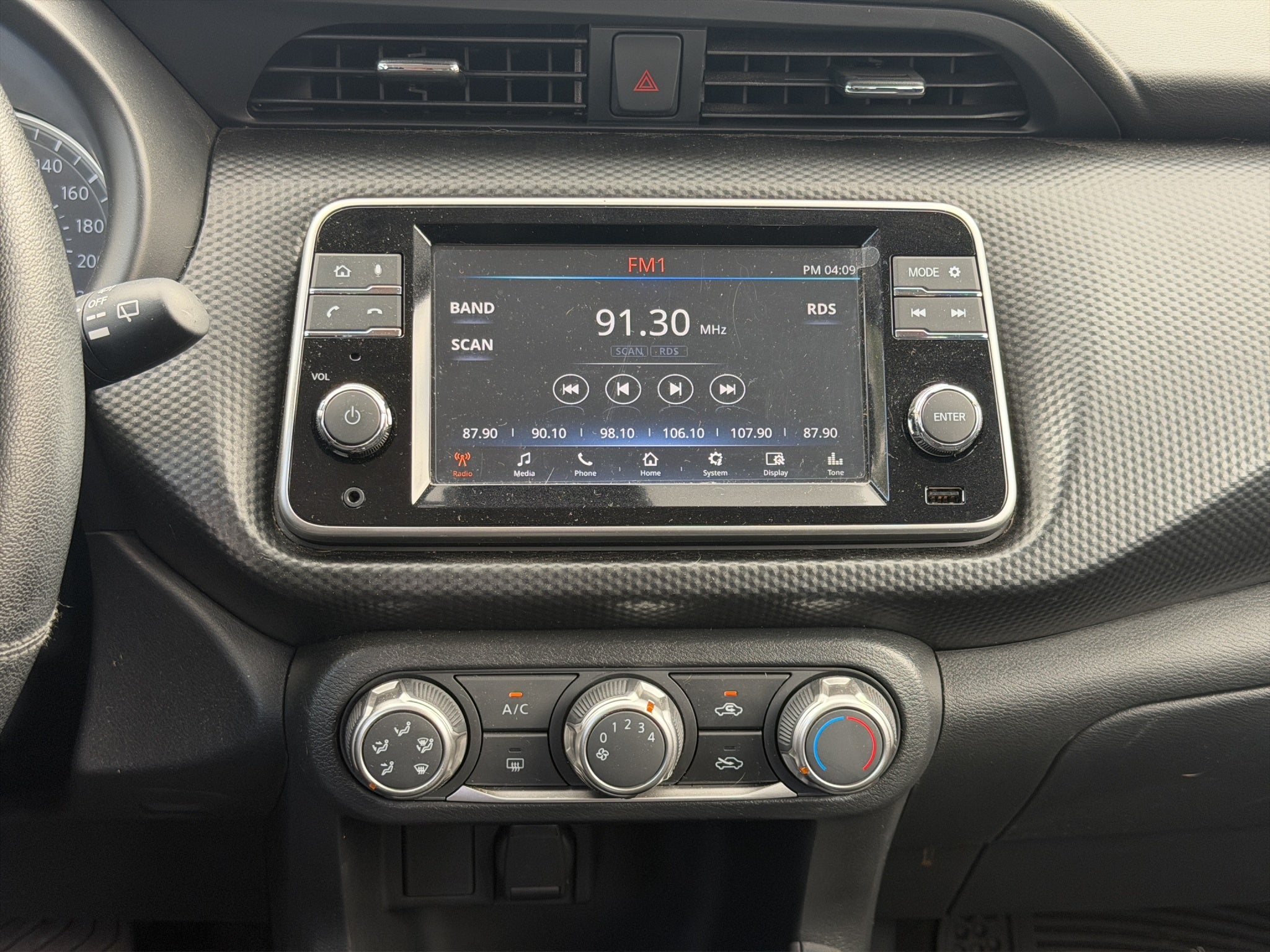 2025 Nissan KICKS 5P PLAY ADVANCE L41.6 AUT