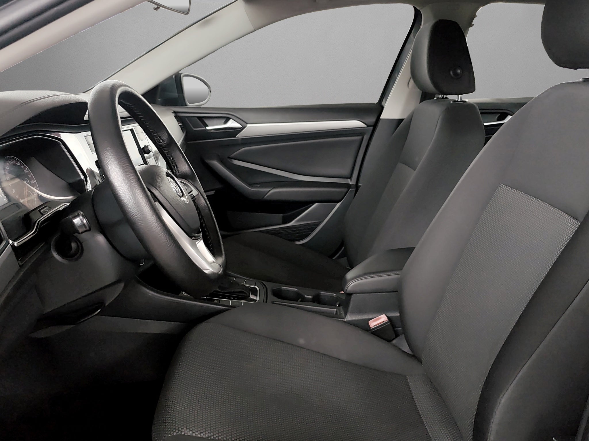 2019 Volkswagen JETTA 4 PTS TRENDLINE 14T TA R-16