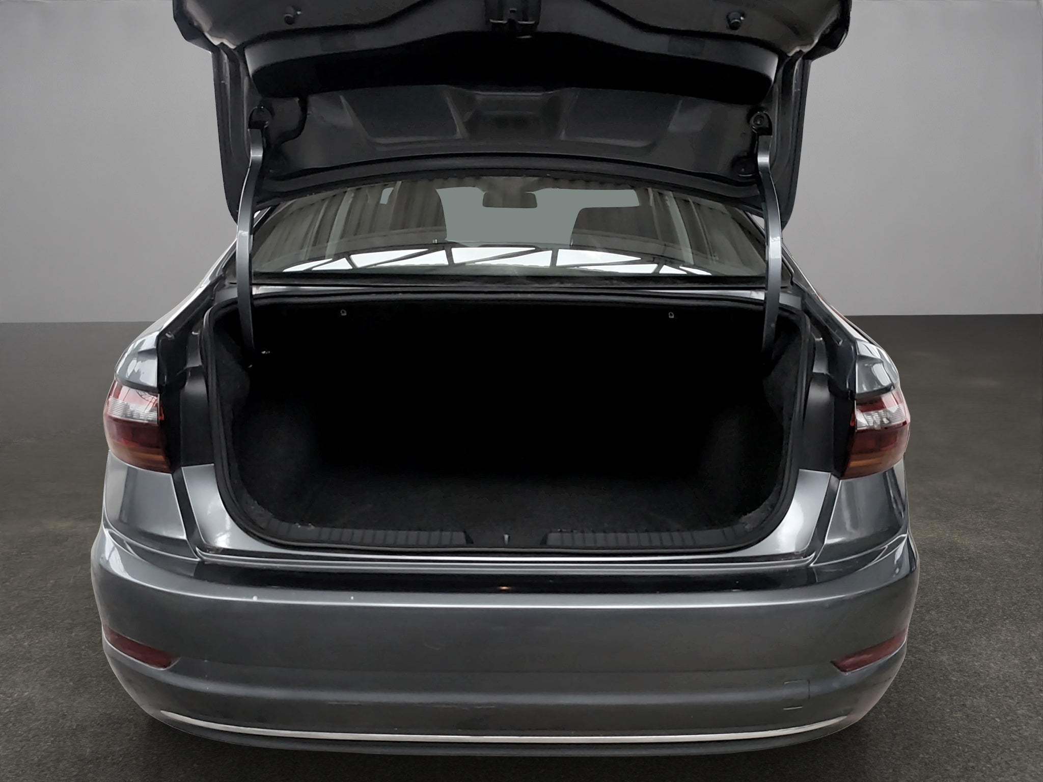 2019 Volkswagen JETTA 4 PTS TRENDLINE 14T TA R-16