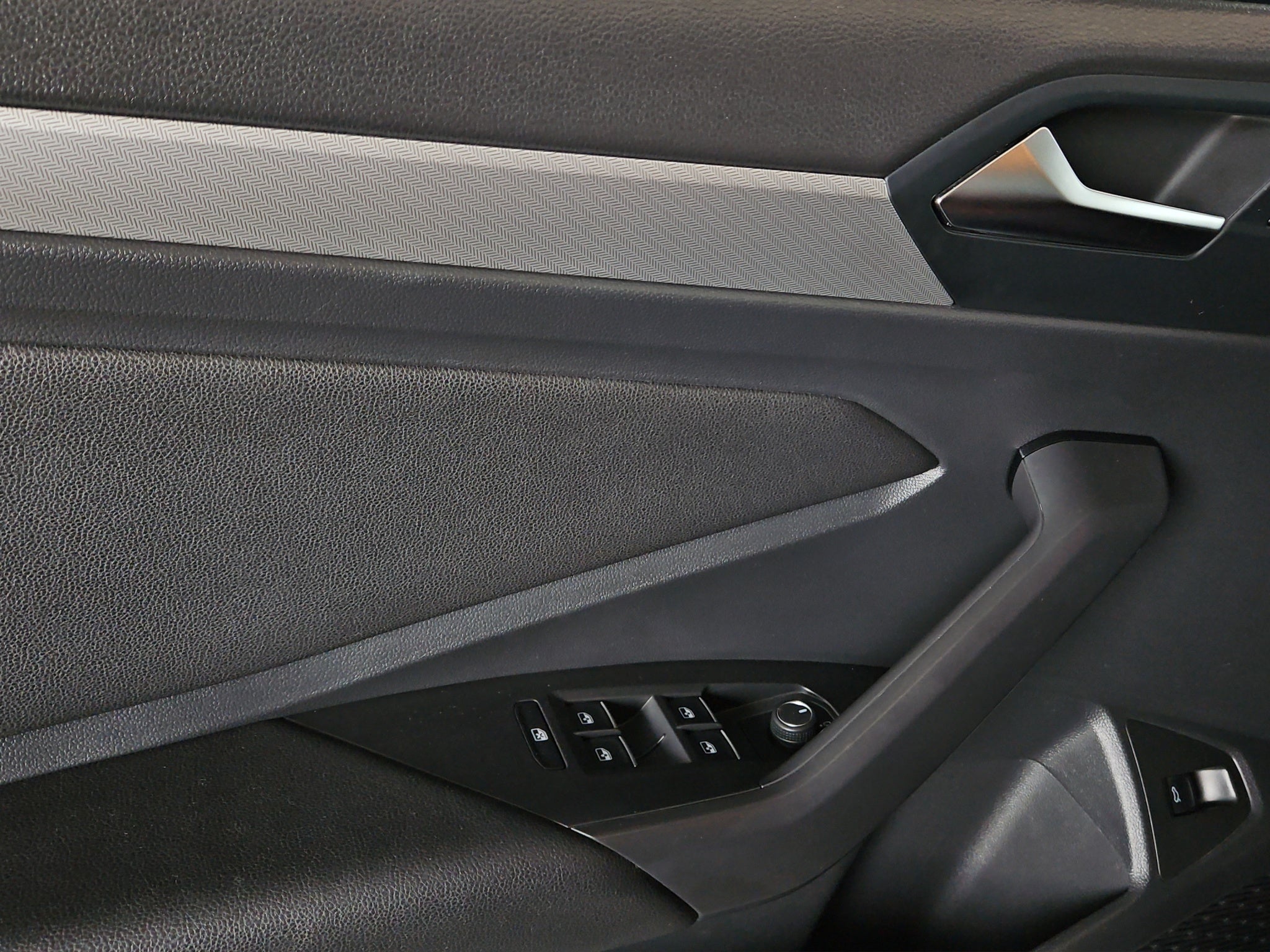 2021 Volkswagen JETTA 4 PTS TRENDLINE 14T TM5 R-16