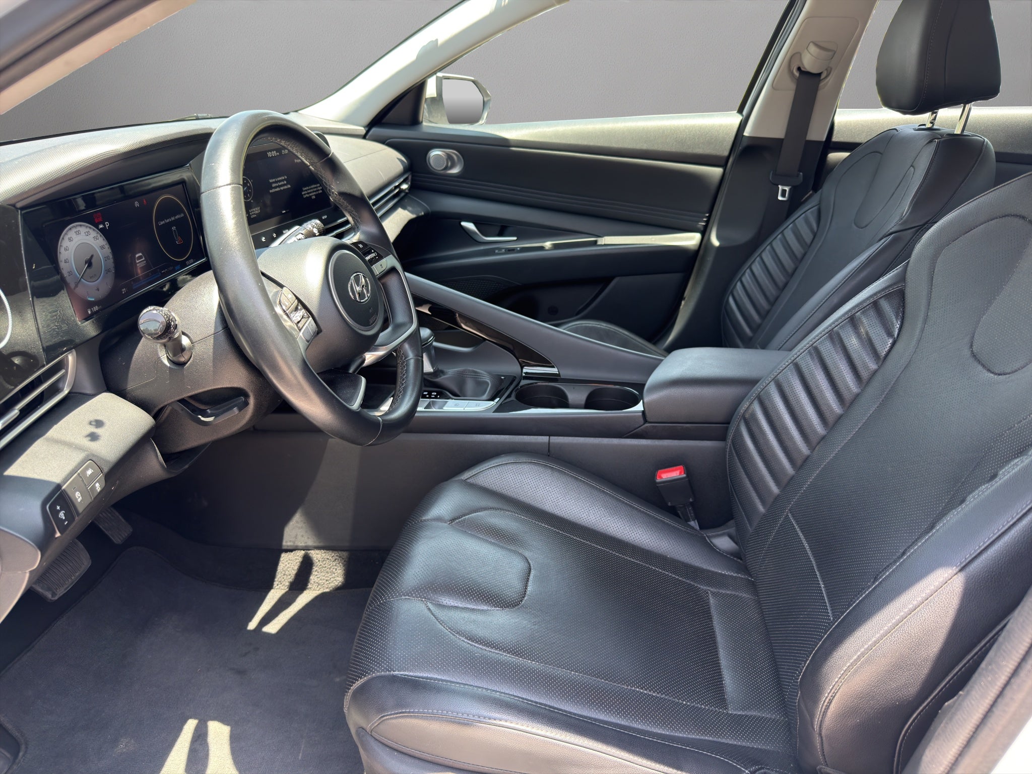 2023 Hyundai ELANTRA 4 PTS LIMITED TECH 20L TA AAC AUT PIEL QC XENON GPS RA-17