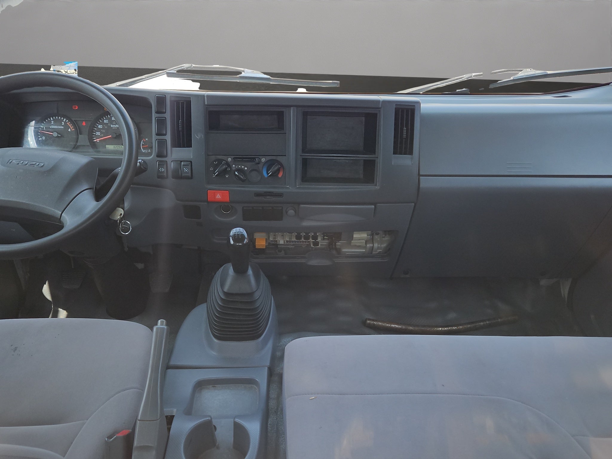2021 ISUZU ELF 400 2 PTS F CORTA TM6 RD DEE 276 M
