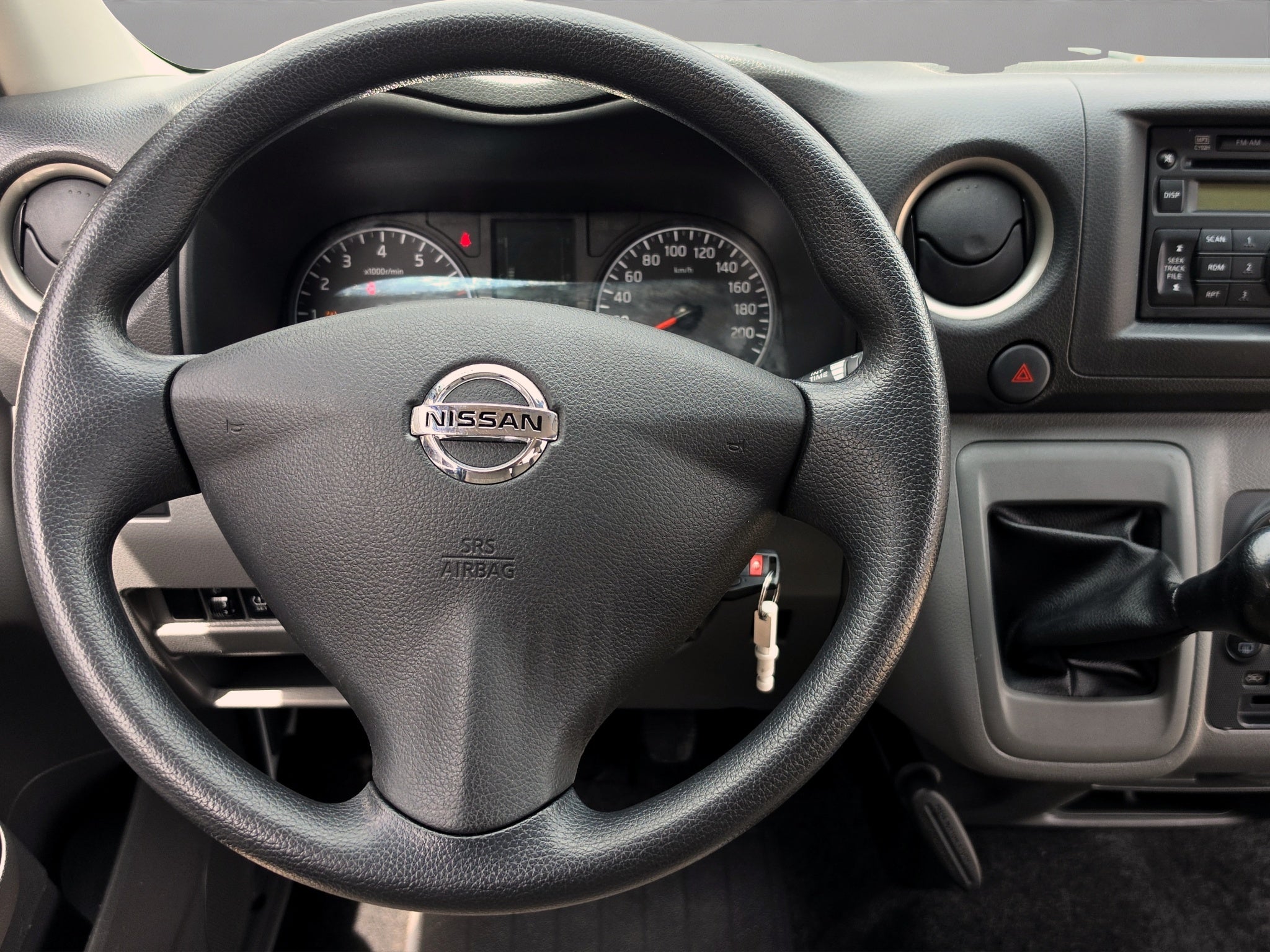 2022 Nissan URVAN 4 PTS TM5 AAC VE 12 PAS