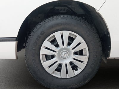 2023 Nissan Urvan 2.5 14 Pasajeros Amplia AA Mt