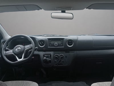 2023 Nissan Urvan 2.5 14 Pasajeros Amplia AA Mt
