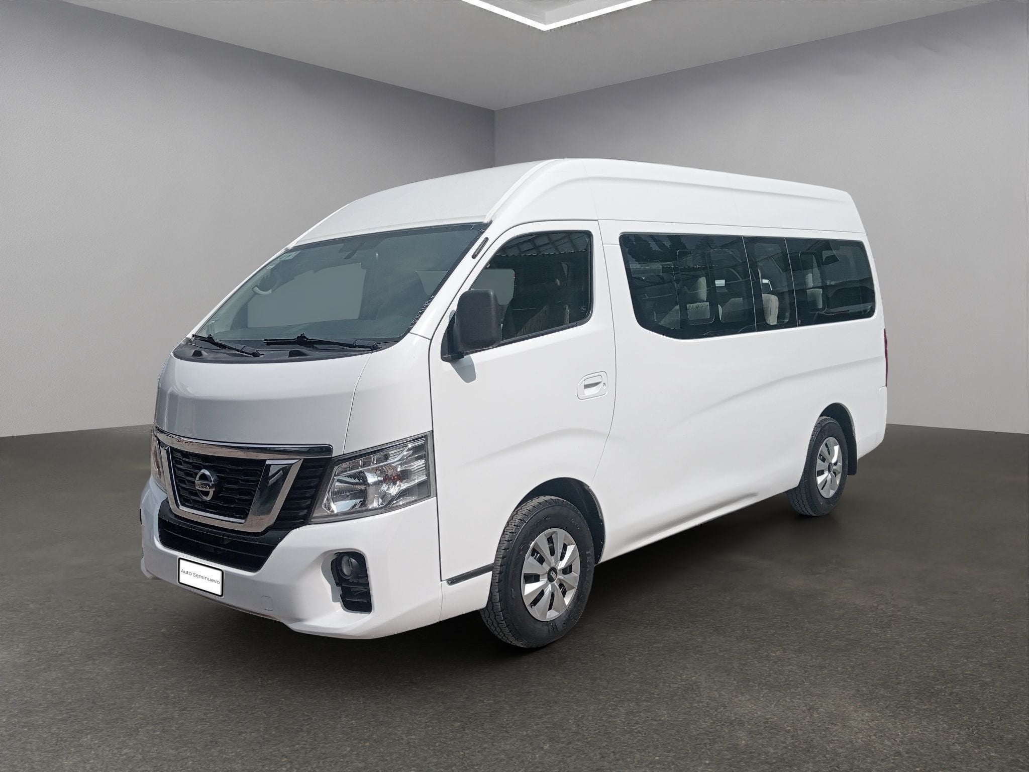 2023 Nissan Urvan 2.5 14 Pasajeros Amplia AA Mt