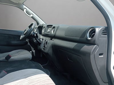 2023 Nissan Urvan 2.5 14 Pasajeros Amplia AA Mt