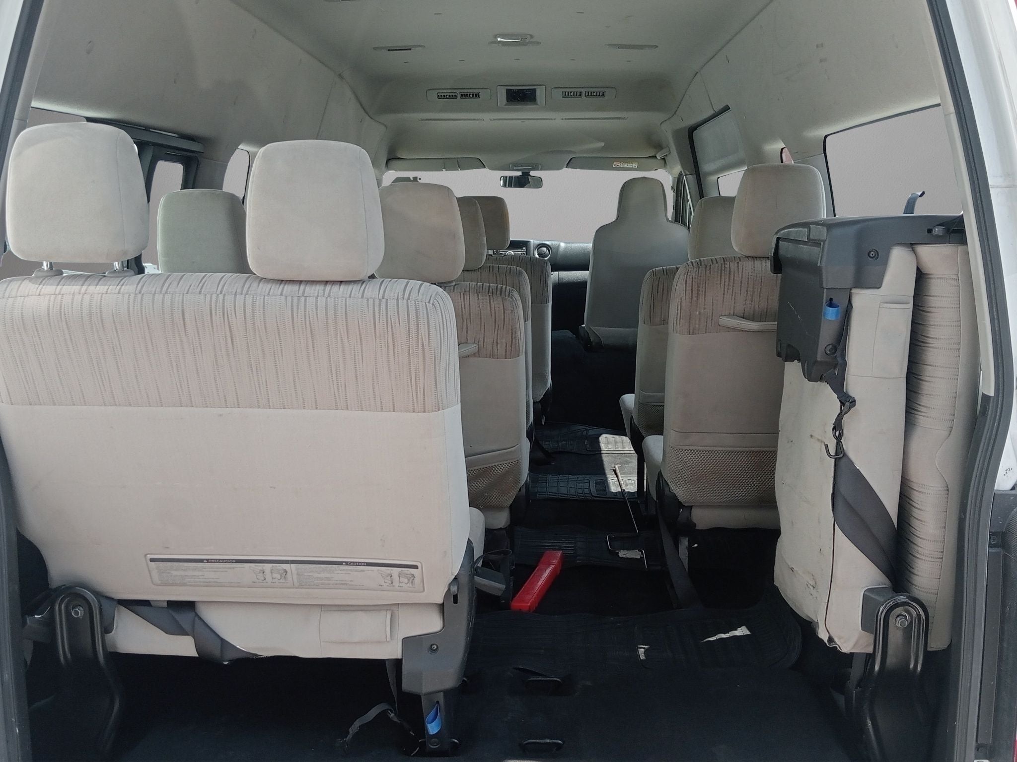 2023 Nissan Urvan 2.5 14 Pasajeros Amplia AA Mt