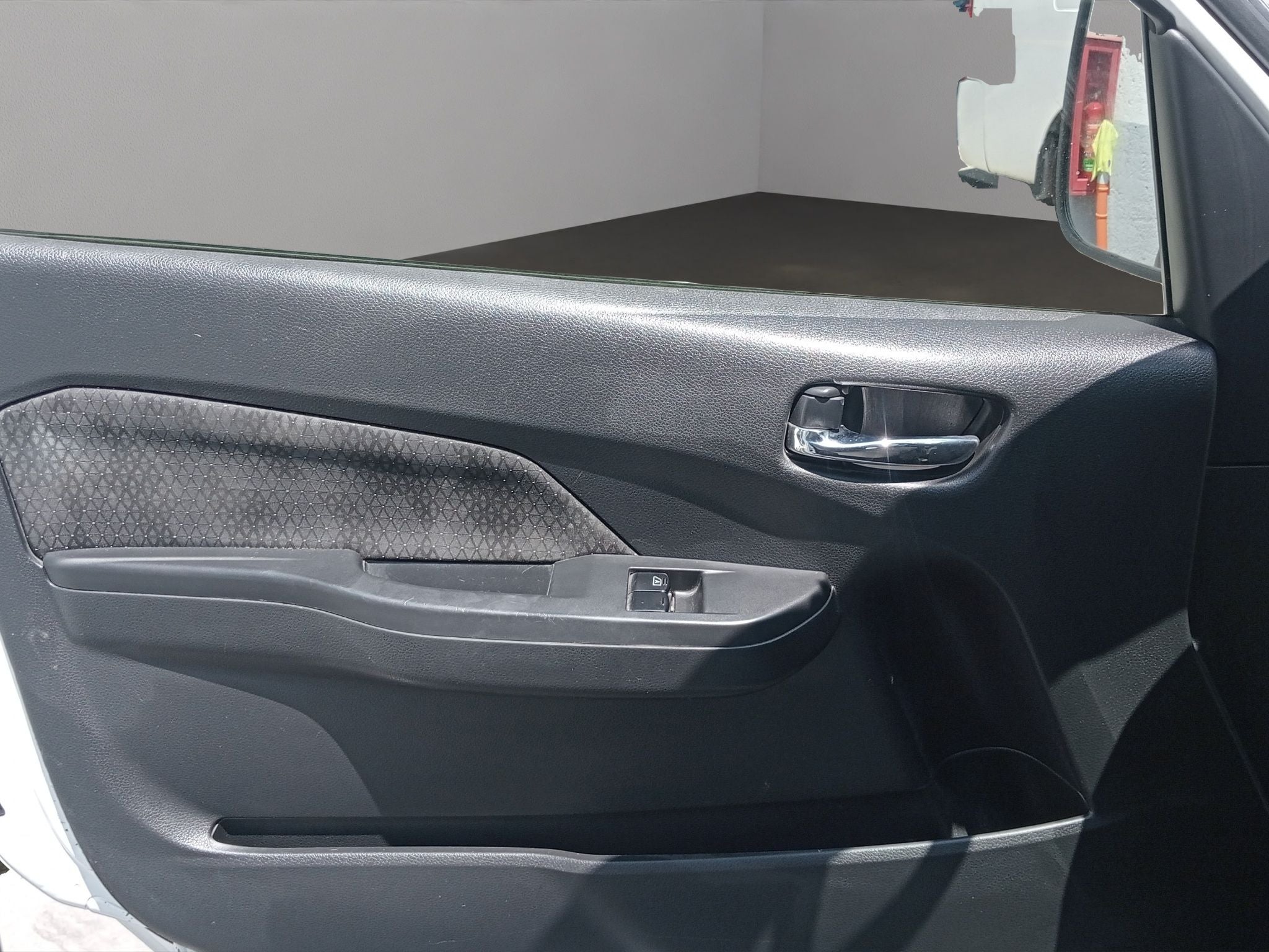 2023 Nissan Urvan 2.5 14 Pasajeros Amplia AA Mt