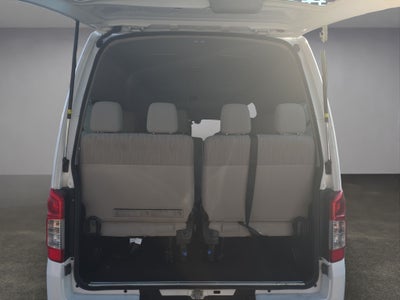 2024 Nissan Urvan 2.5 14 Pasajeros Amplia AA Mt