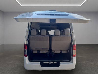 2024 Nissan Urvan 2.5 14 Pasajeros Amplia AA Mt