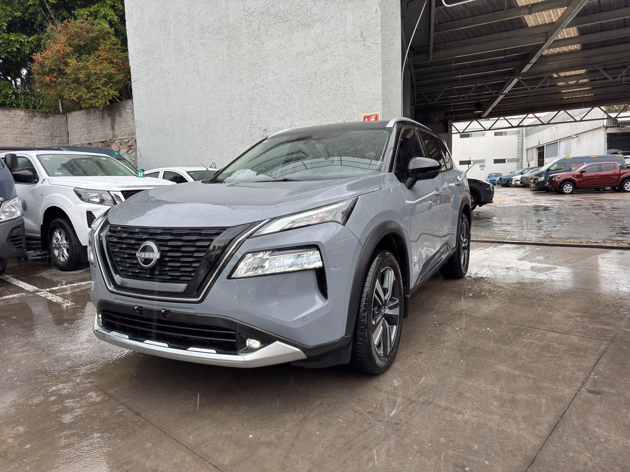2025 Nissan X-TRAIL 5P PLATINUM E.POWER HEV L31.5 AUT