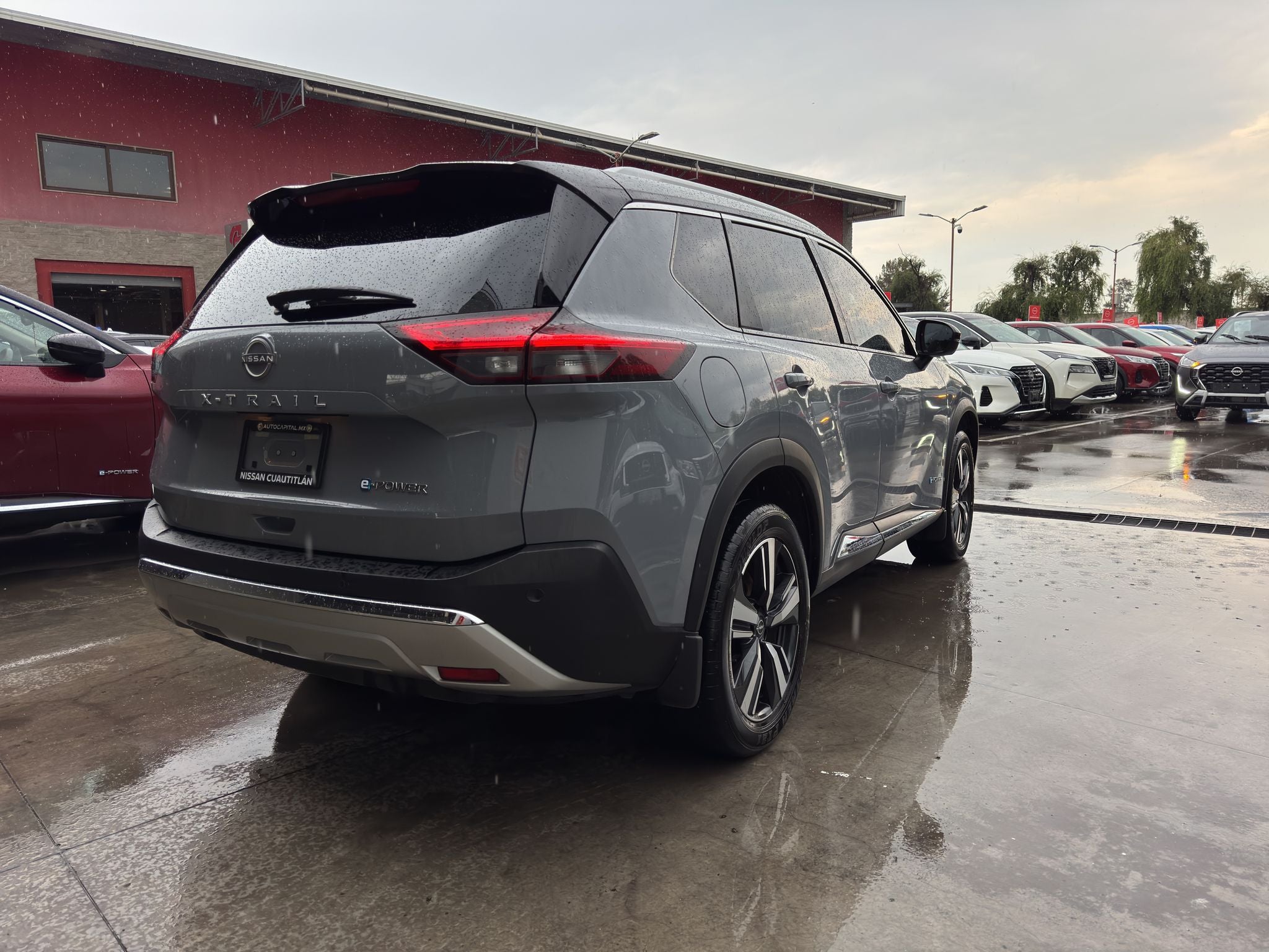2025 Nissan X-TRAIL 5P PLATINUM E.POWER HEV L31.5 AUT
