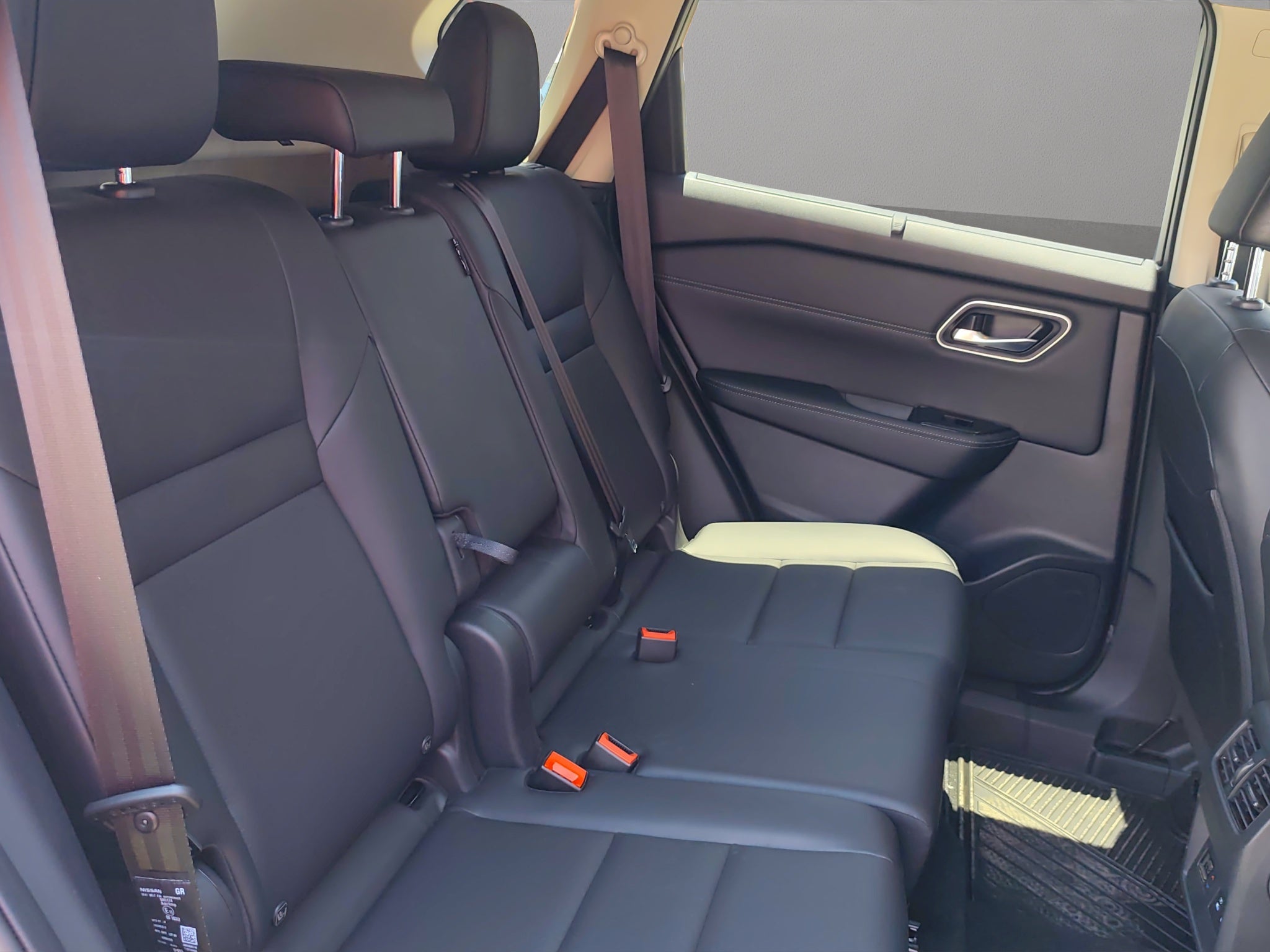 2027 Nissan X-TRAIL E-POWER E-4ORCE PLATINUM