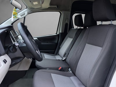 2020 Toyota HIACE 4 PTS DX SUPERLARGA TM5 CVENTANAS