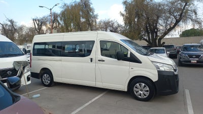 2020 Toyota HIACE 4 PTS DX SUPERLARGA TM5 CVENTANAS