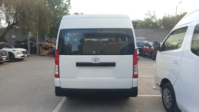 2020 Toyota HIACE 4 PTS DX SUPERLARGA TM5 CVENTANAS