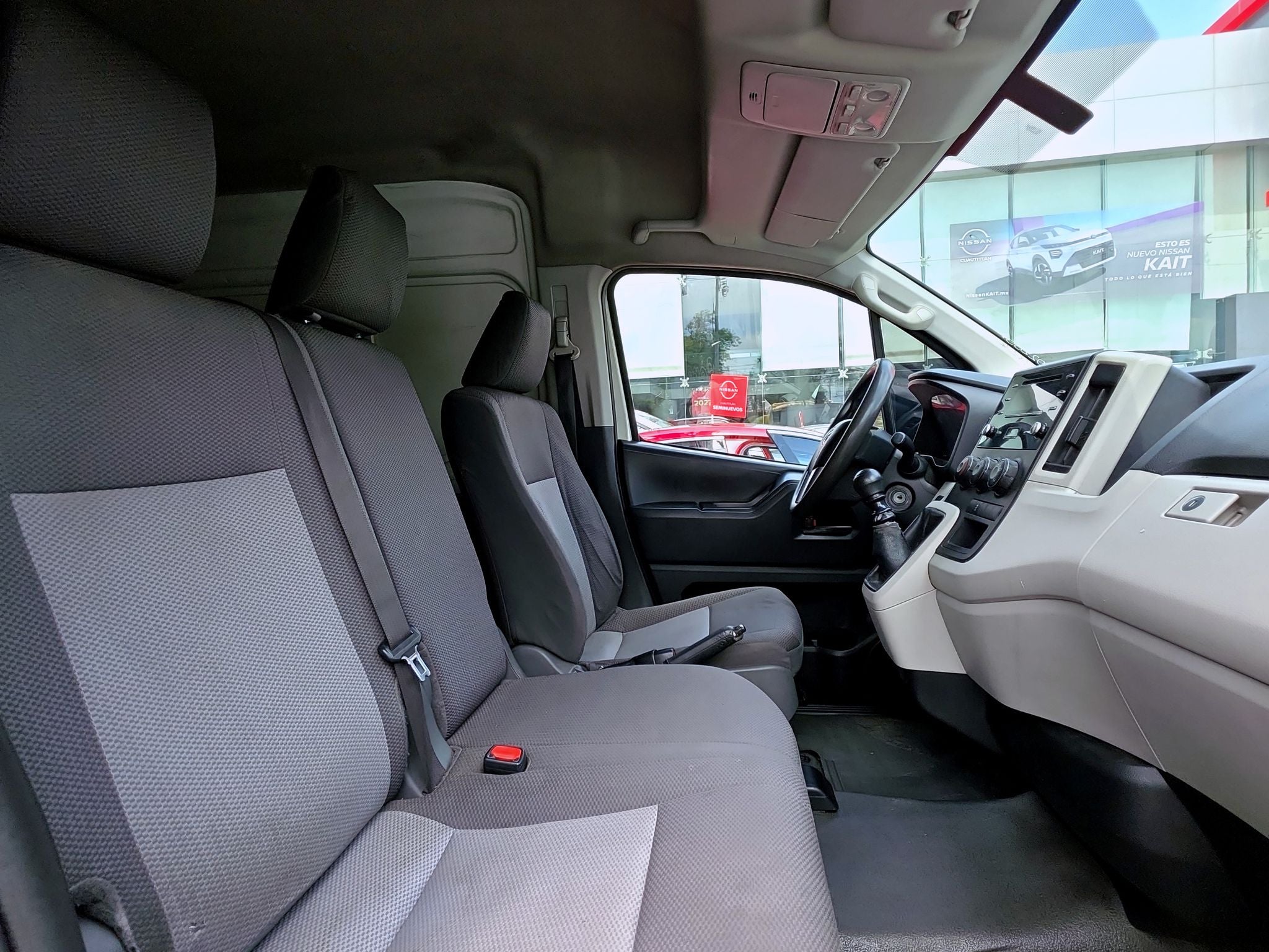 2020 Toyota HIACE 5 PTS DX SUPERLARGA TM5 TOLDO ALTO