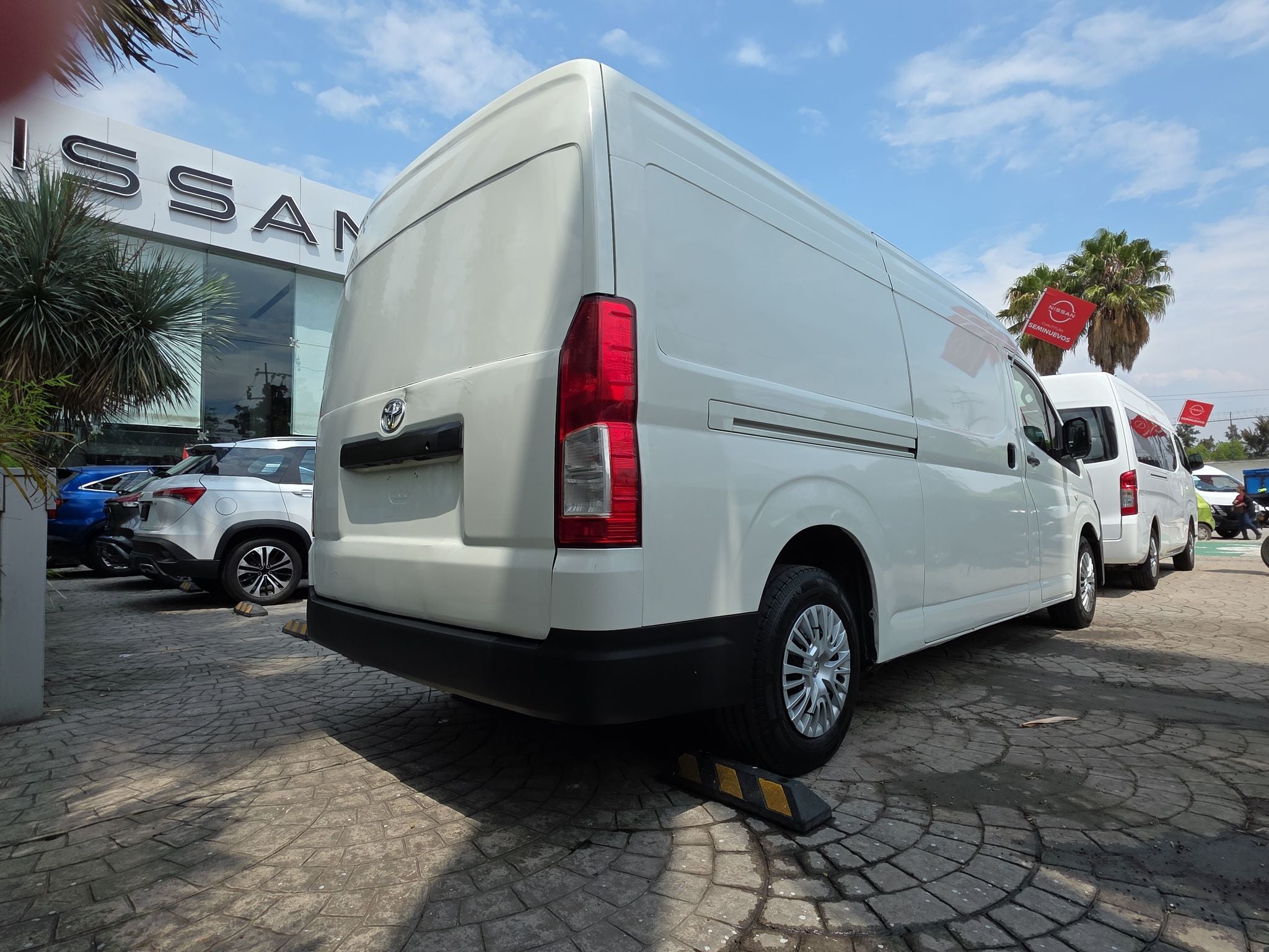 2020 Toyota HIACE 5 PTS DX SUPERLARGA TM5 TOLDO ALTO