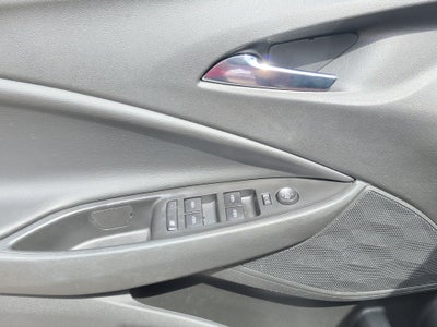 2023 Chevrolet ONIX E 4 PTS PREMIER RED LINE 10T TA AAC AUT BA VE F LED QC RA-16