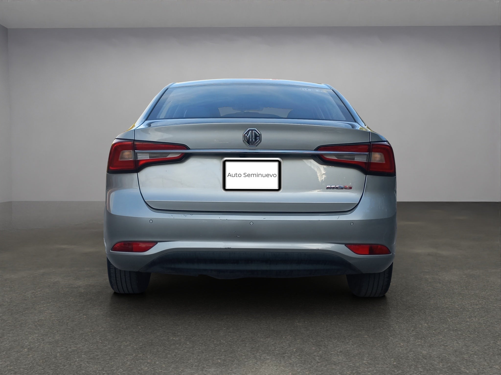 2023 MG MG 5 4 PTS EXCITE 15L TA VE PIEL RA-16